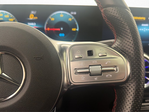 Mercedes-Benz EQB300 21 of 30