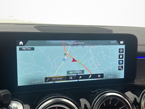 Mercedes-Benz EQB300 24 of 30