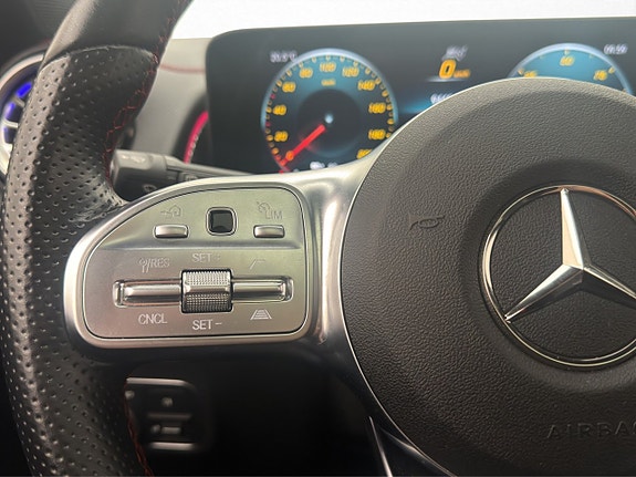 Mercedes-Benz EQB300 19 of 30