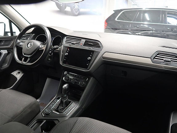 Volkswagen Tiguan Allspace 20 of 30