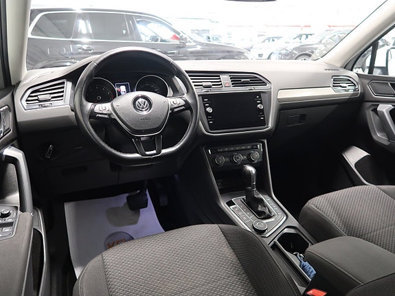 Volkswagen Tiguan Allspace 18 of 30