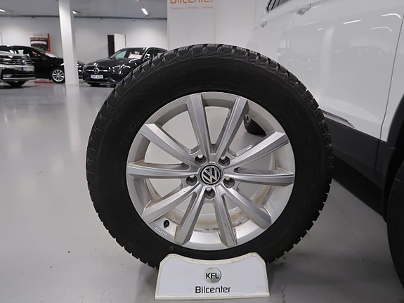 Volkswagen Tiguan Allspace 13 of 30
