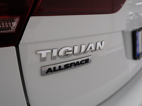 Volkswagen Tiguan Allspace 17 of 30