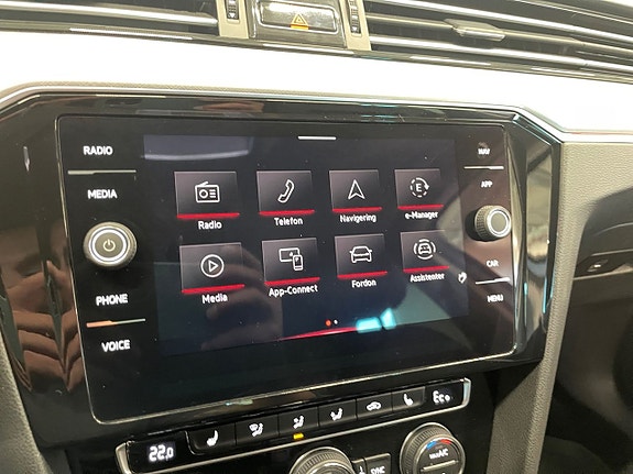 Volkswagen Passat 24 of 26
