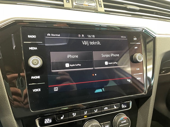 Volkswagen Passat 25 of 26