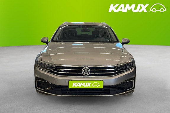 Volkswagen Passat 6 of 26