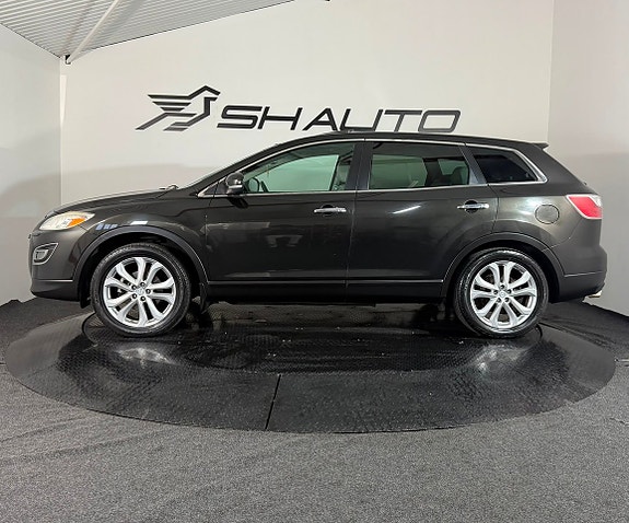 Mazda CX-9 8 of 18