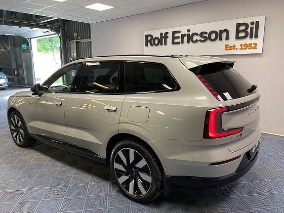 Volvo EX90 3 of 24