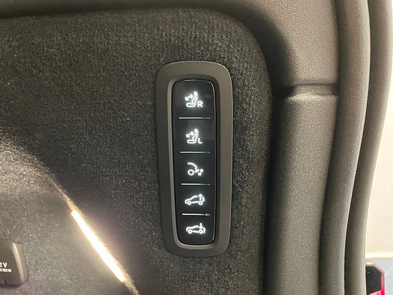 Volvo EX90 9 of 24