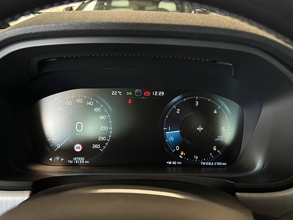 Volvo S90 15 of 18
