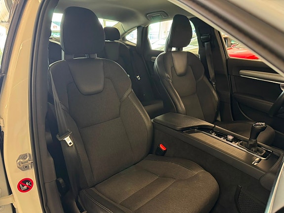 Volvo S90 11 of 18