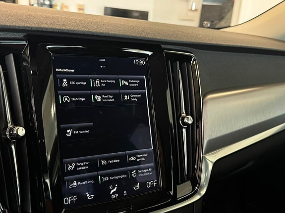 Volvo S90 17 of 18