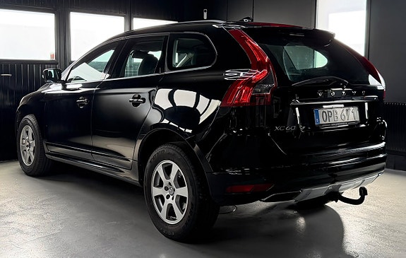 Volvo XC60 3 of 14