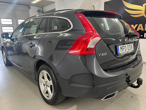 Volvo V60 6 of 25