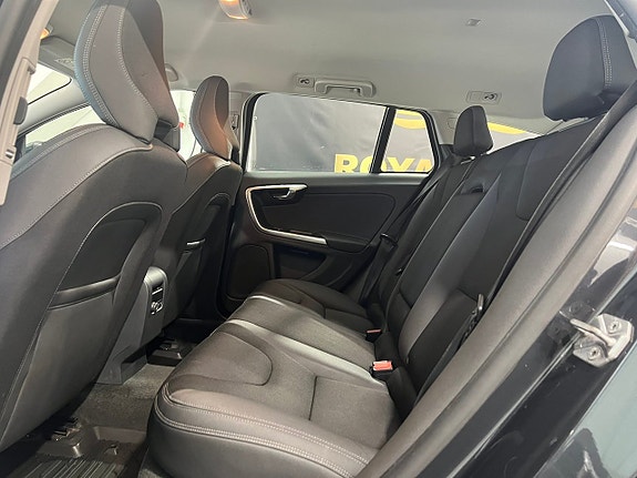 Volvo V60 20 of 25