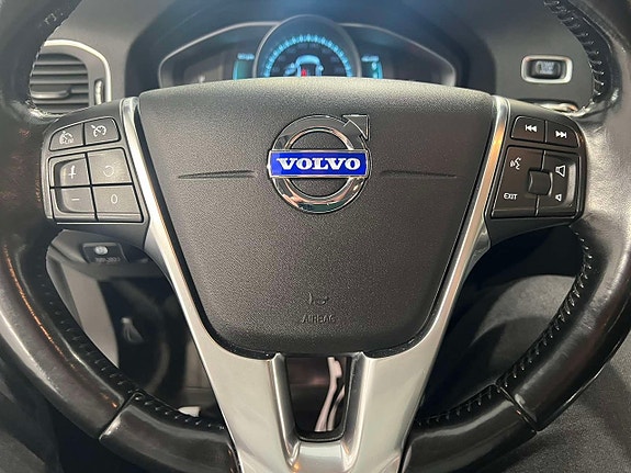 Volvo V60 10 of 25