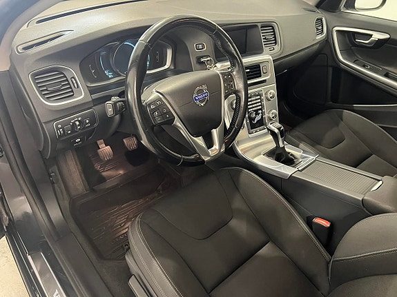 Volvo V60 16 of 25