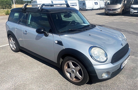 MINI Clubman Cooper SD 2 of 4