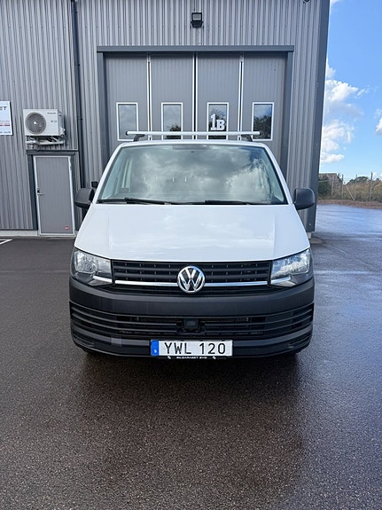Volkswagen Transporter 6 of 13