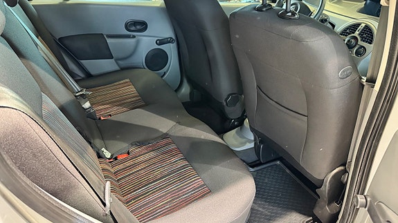 Renault Modus 13 of 15