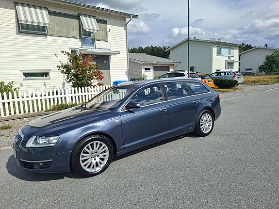 Audi A6 2 of 9