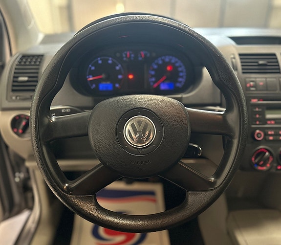 Volkswagen Polo 12 of 14