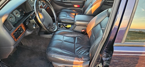 Jeep Grand Cherokee 5 of 10