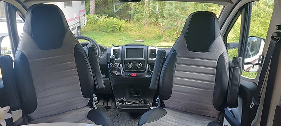 KABE Travel master x 740 LGB 3 of 10