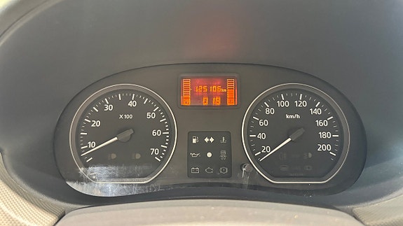 Dacia Sandero 10 of 15