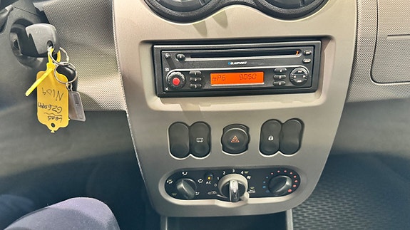 Dacia Sandero 11 of 15