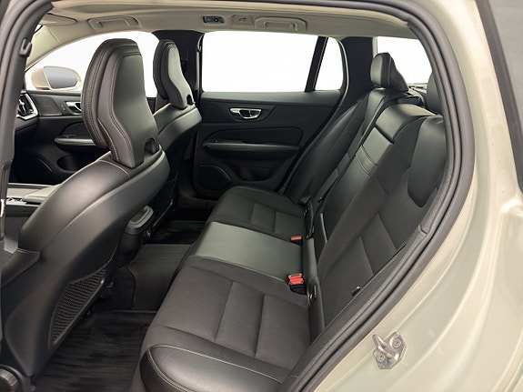 Volvo V60 28 of 30