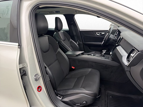 Volvo V60 27 of 30