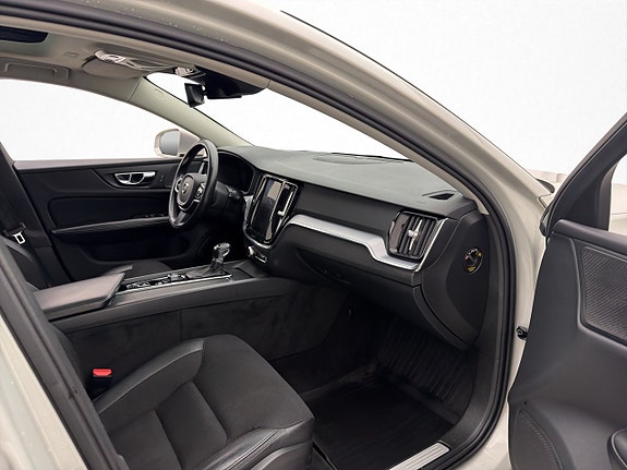 Volvo V60 26 of 30