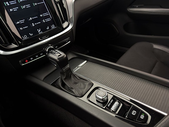 Volvo V60 25 of 30