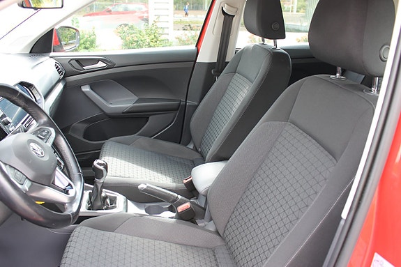 Volkswagen T-Cross 7 of 9