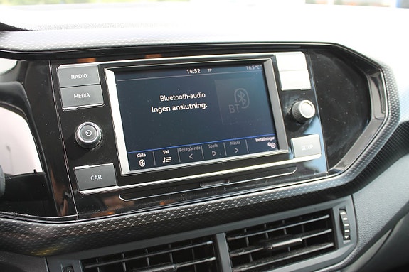Volkswagen T-Cross 6 of 9