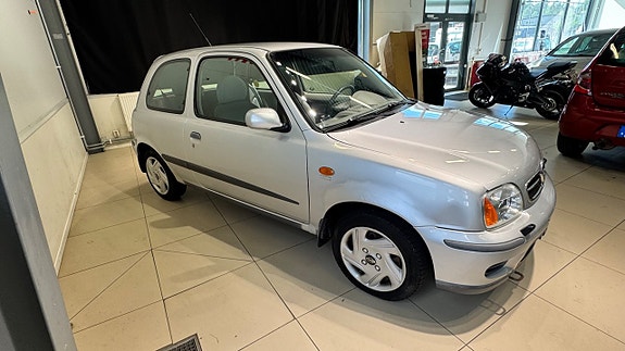 Nissan Micra 14 of 14