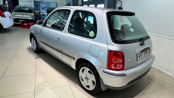 Nissan Micra 10 of 14