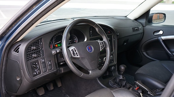 Saab 9-5 13 of 18