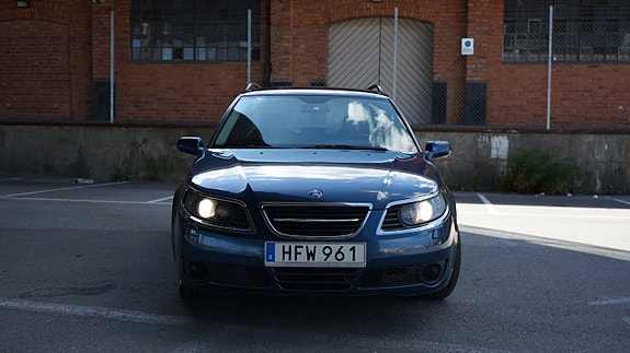 Saab 9-5 2 of 18