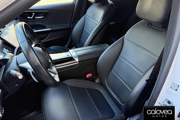 Mercedes-Benz C300 7 of 20