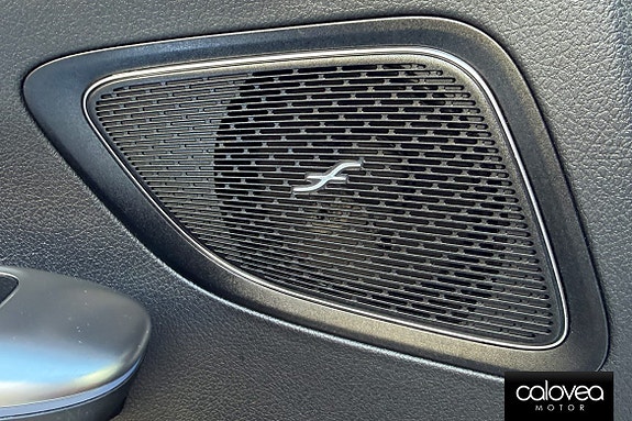 Mercedes-Benz C300 13 of 20