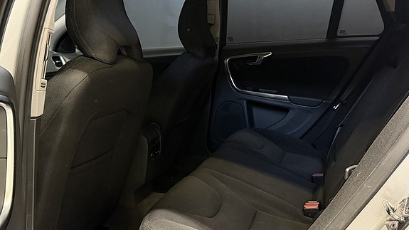 Volvo V60 20 of 22