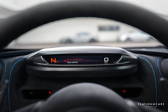 McLaren 765LT 11 of 29