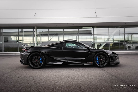 McLaren 765LT 26 of 29