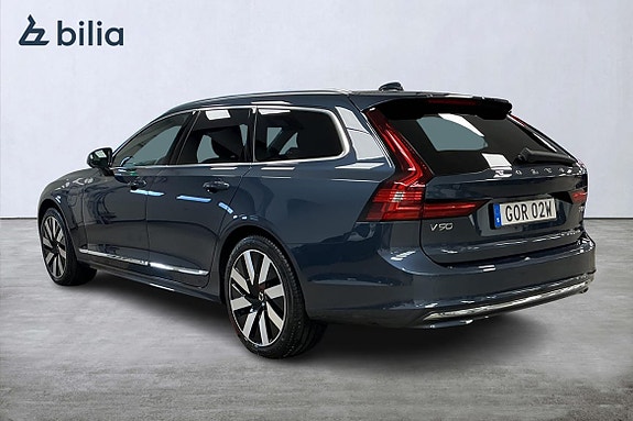 Volvo V90 2 of 30