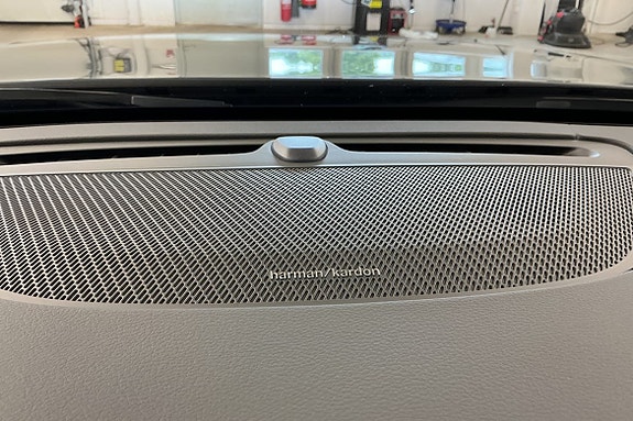 Volvo V90 27 of 30