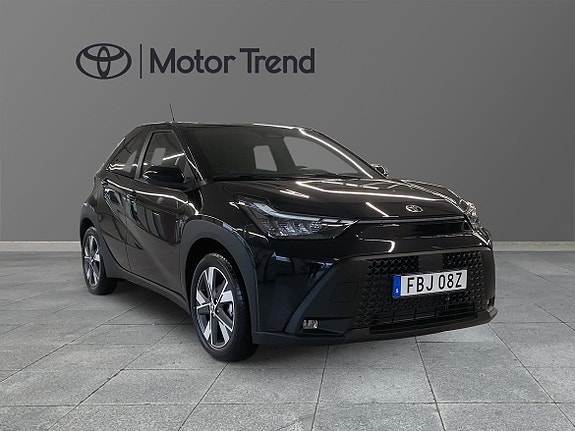 Toyota Aygo X 6 of 11