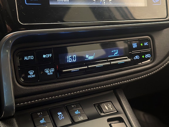 Toyota Auris 23 of 30
