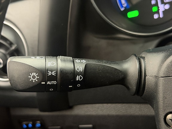 Toyota Auris 15 of 30